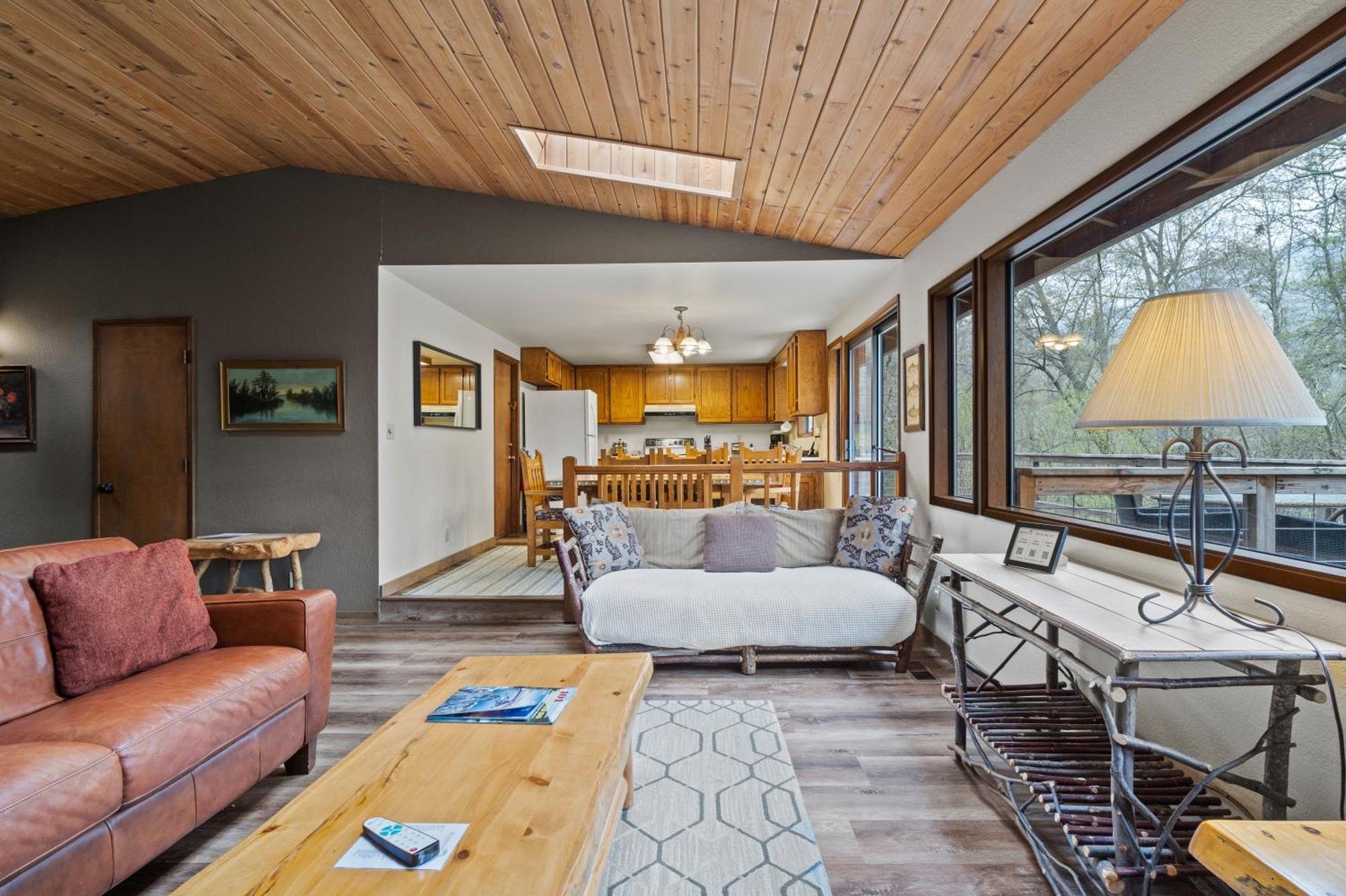 Weasku Inn Grants Pass Ngoại thất bức ảnh